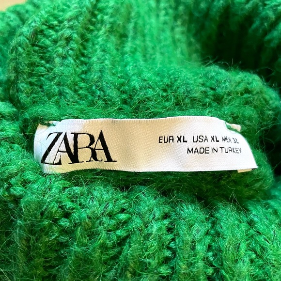 Zara Cropped Wavy Knit Turtleneck Sweater - Picture 3 of 7